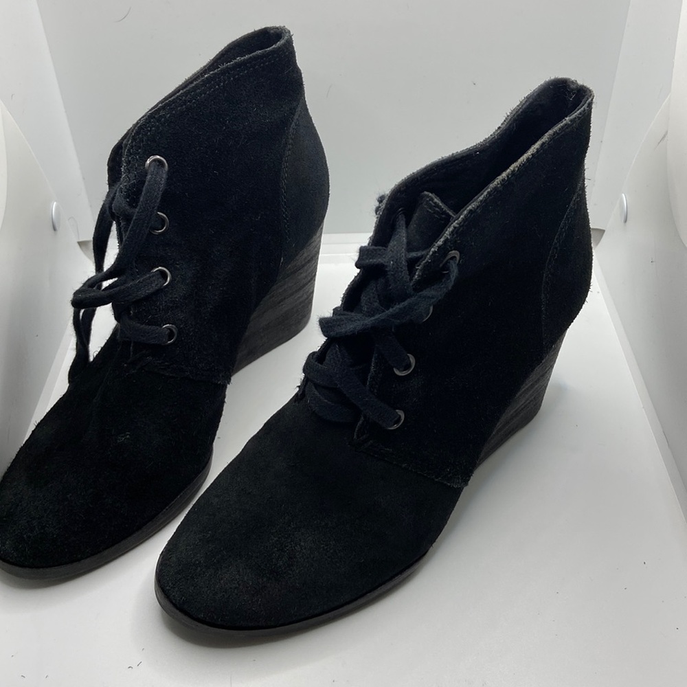 Lucky Brand Black Suede Wooden Wedge Heeled Ankle Booties Size 6.5